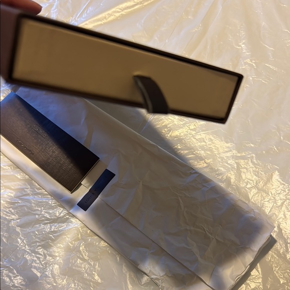 Louis Vuitton Brown Tie Box - Picture 6 of 11